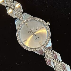 Cussi Ladies Watch 8.5 in Silvertone Bracelet with Rhinestones New Battery EUC